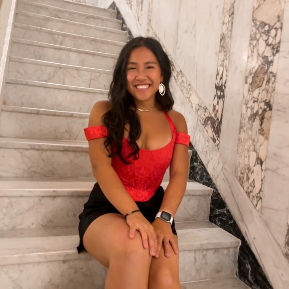 Meet your Posher, JJ - Picture 2 of 3